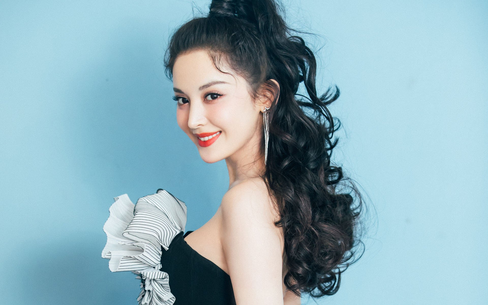 开云官网首页-奥尔韦拉展现强大心理素质与韧性,奥尔韦伯