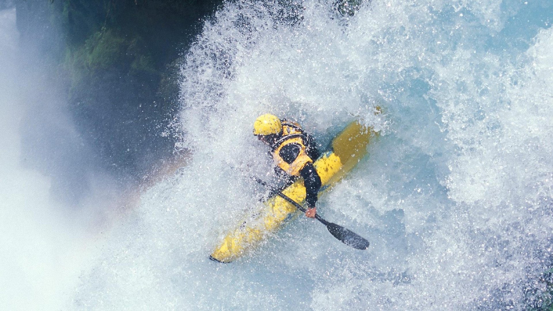 未来车载显示屏：互动体验升级，未来汽车显示屏的发展趋势