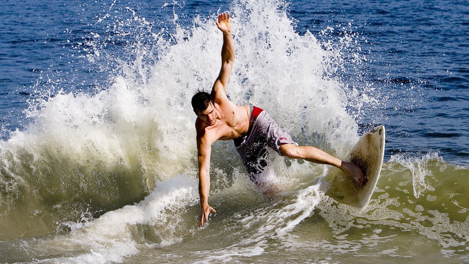 开云体育网页版-特色足球文化活动在全国范围内逐步普及，足球特色学校宣传片